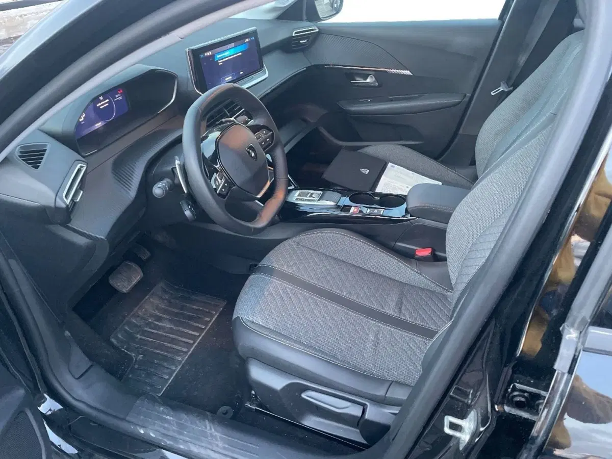 Peugeot 208 usata a Salerno (7)