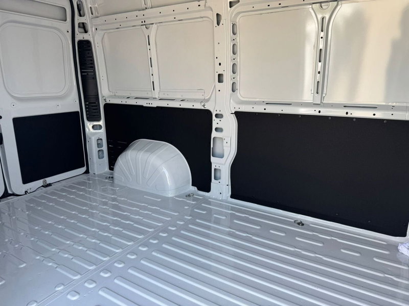 Fiat Ducato Furgone nuova a Salerno (7)