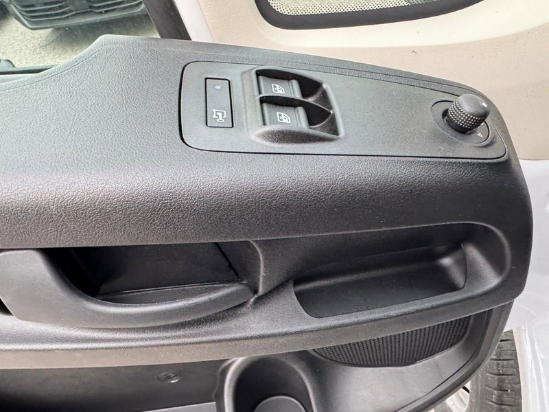 Fiat Ducato Furgone nuova a Salerno (15)