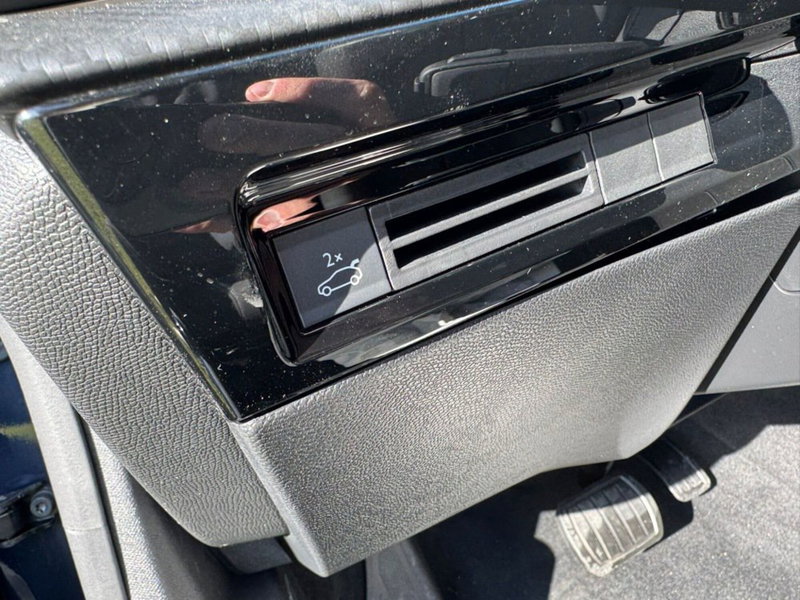 Peugeot 508 SW nuova a Salerno (19)