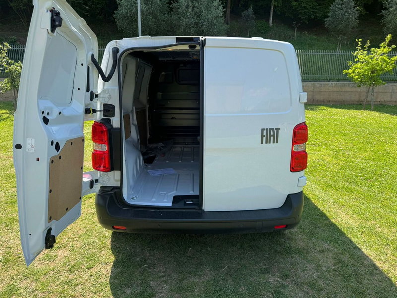 Fiat Scudo Furgone nuova a Salerno (12)