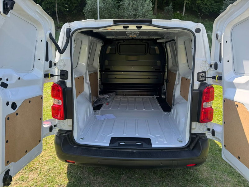 Fiat Scudo Furgone nuova a Salerno (13)