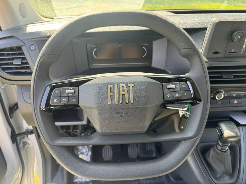 Fiat Scudo Furgone nuova a Salerno (17)