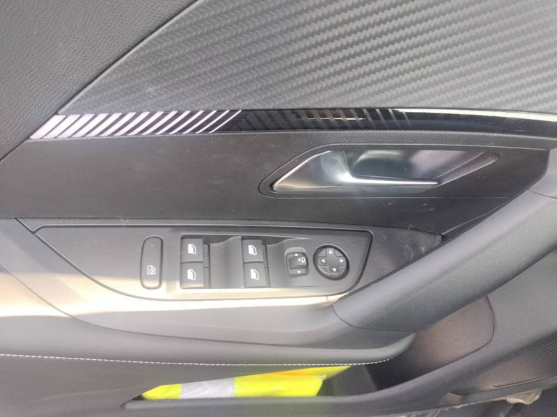 Peugeot 2008 usata a Salerno (13)