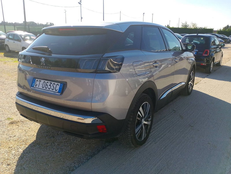 Peugeot 3008 usata a Salerno (9)