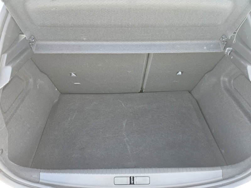 Lancia Ypsilon usata a Salerno (11)