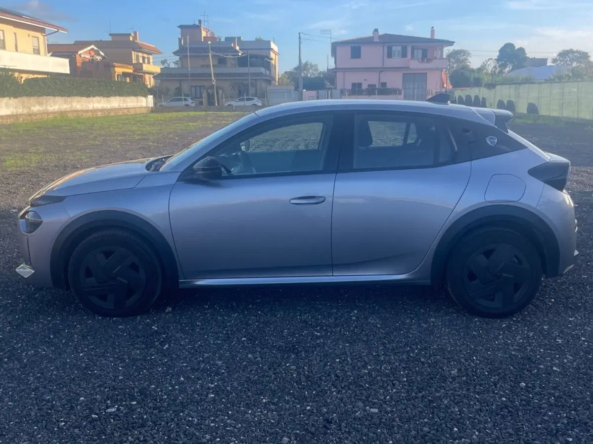 Lancia Ypsilon usata a Salerno (13)