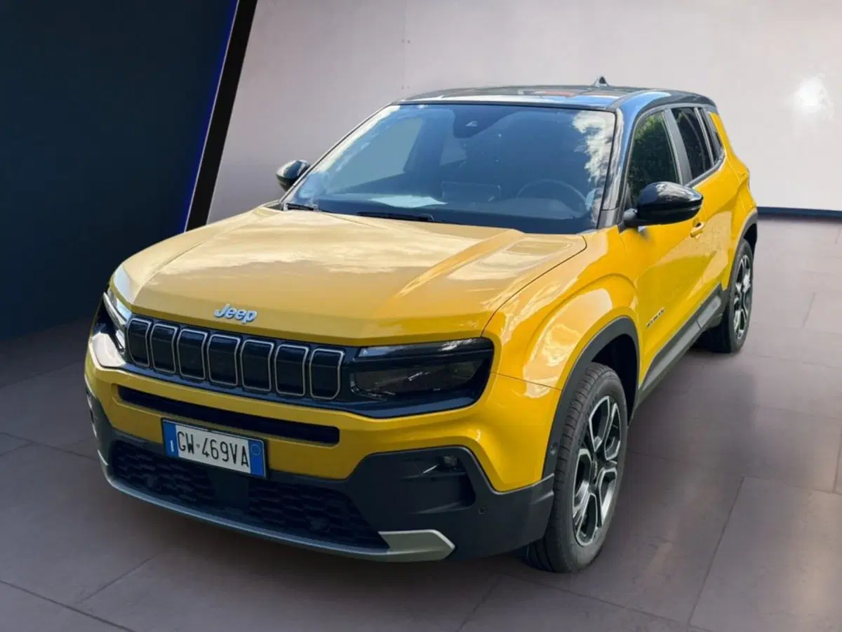 Jeep Avenger nuova a Salerno