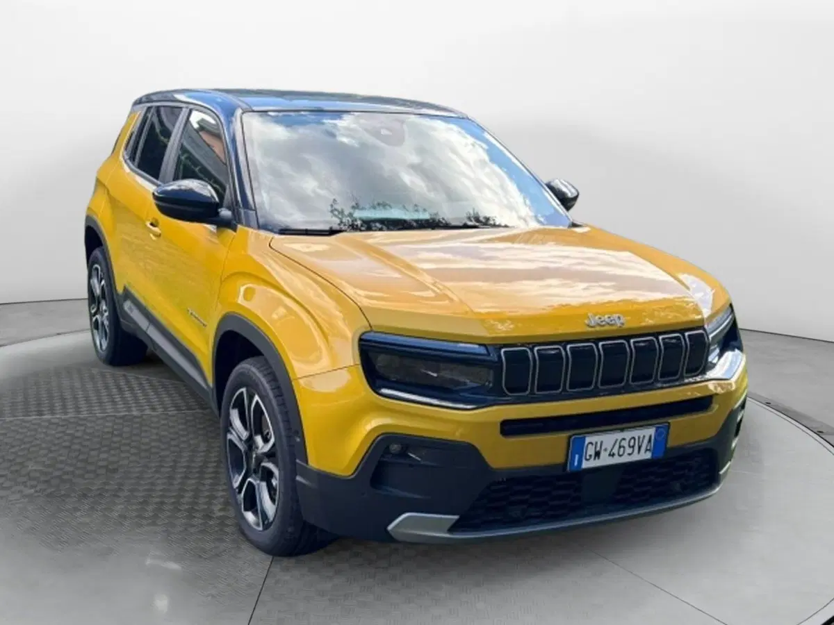Jeep Avenger nuova a Salerno (2)