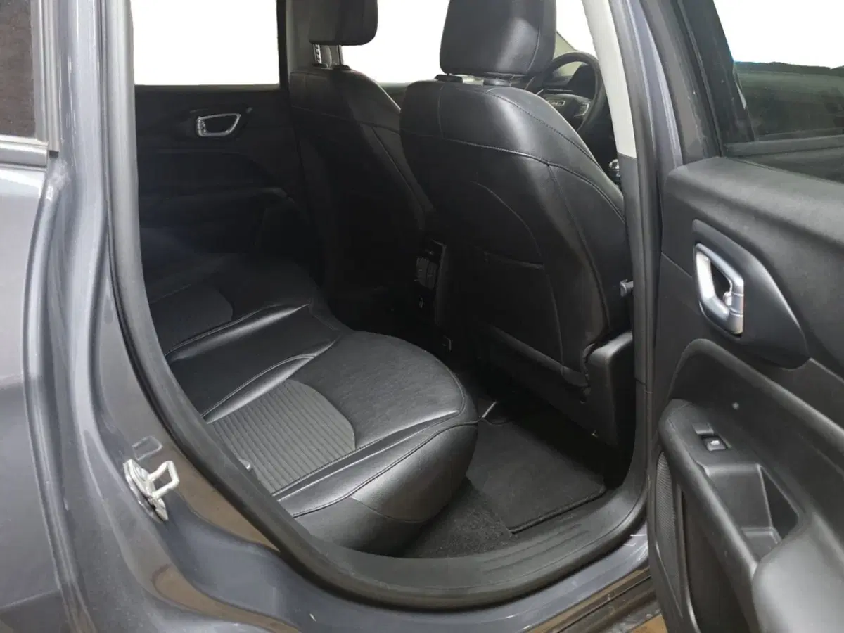 Jeep Compass usata a Salerno (8)