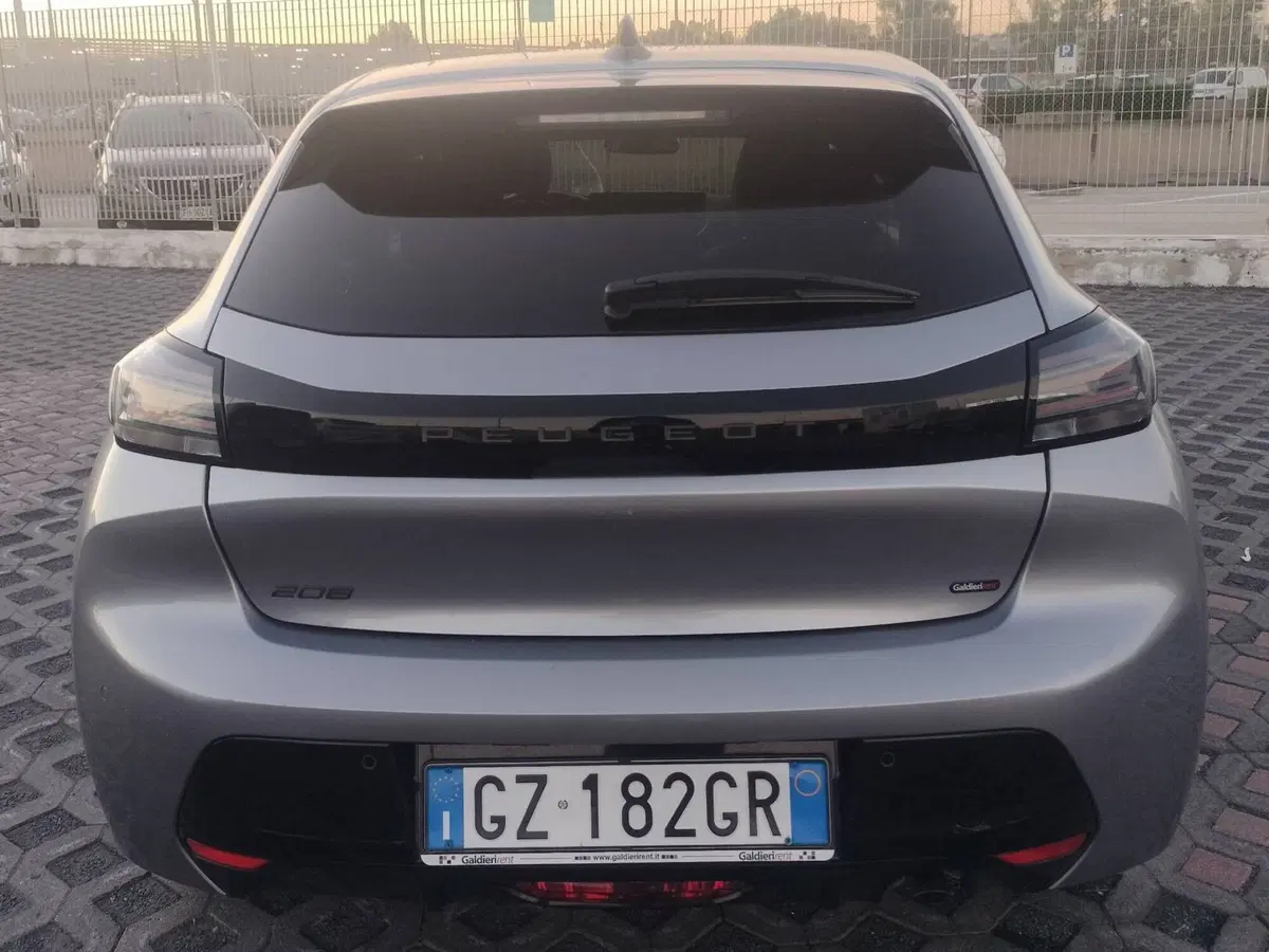 Peugeot 208 usata a Salerno (13)