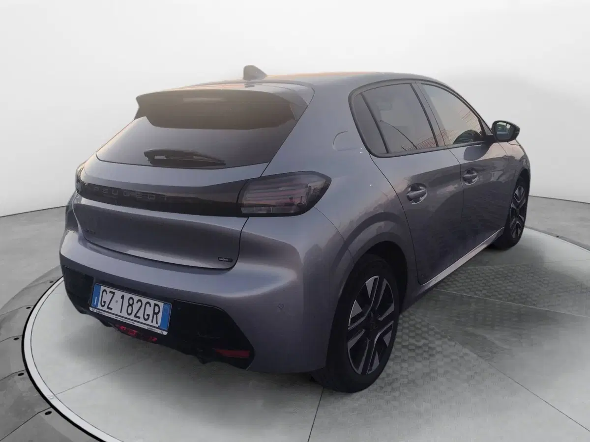 Peugeot 208 usata a Salerno (4)