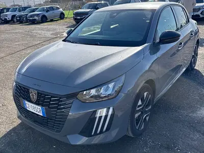 Peugeot 208 PureTech 100 Stop&amp;Start 5 porte Allure del 2025 usata a Fisciano