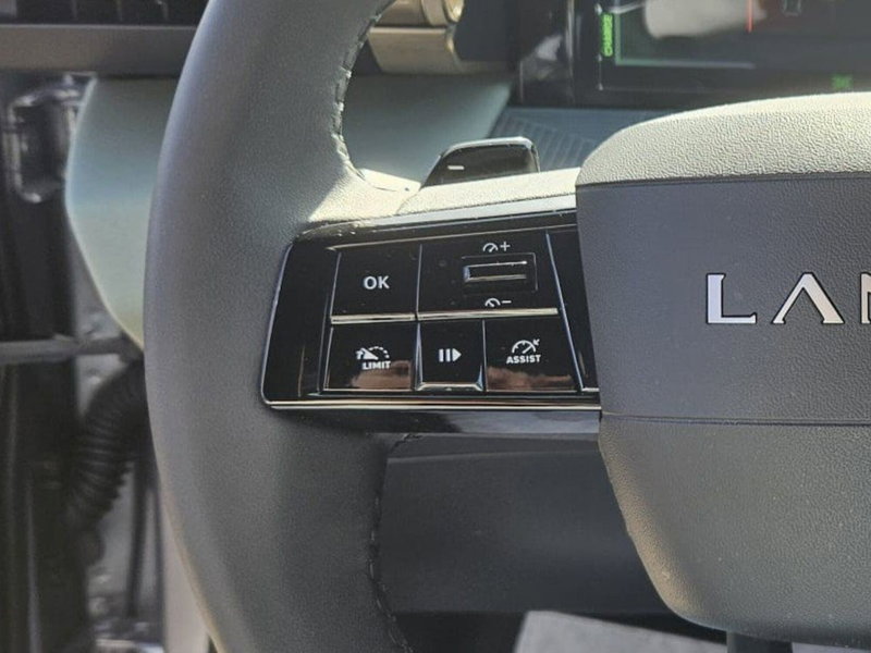 Lancia Ypsilon usata a Salerno (16)