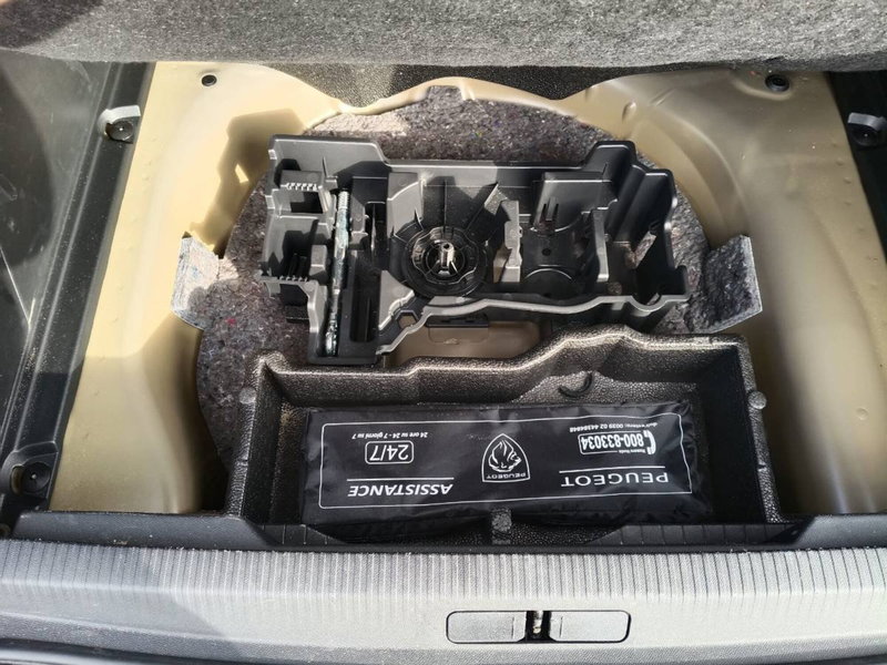 Peugeot 2008 usata a Salerno (14)