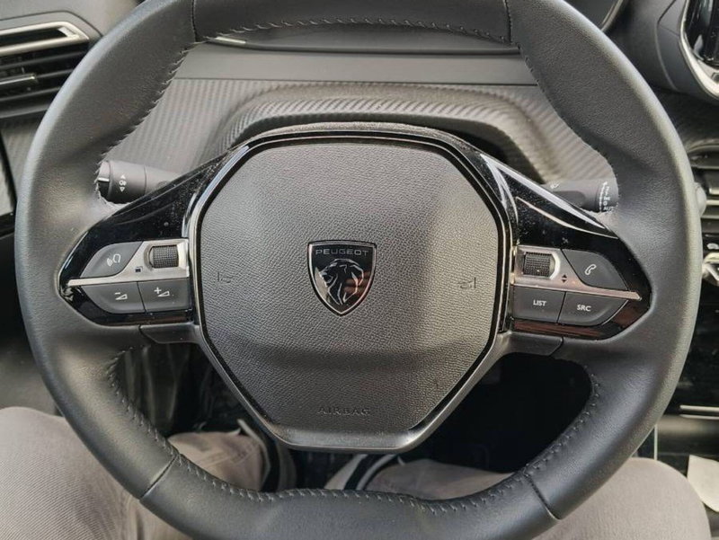 Peugeot 2008 usata a Salerno (17)