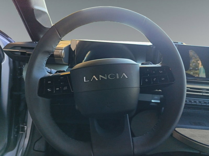 Lancia Ypsilon usata a Salerno (12)