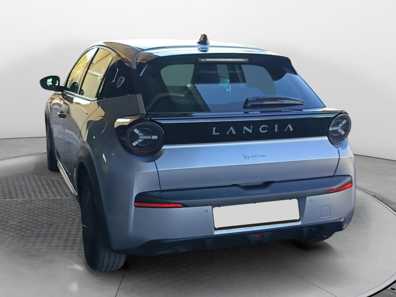 Lancia Ypsilon usata a Salerno (3)