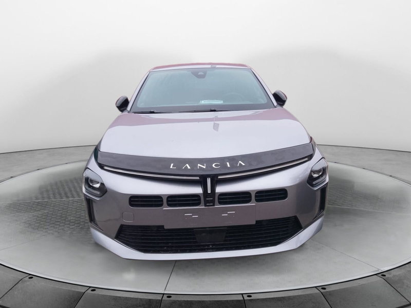 Lancia Ypsilon nuova a Salerno (2)