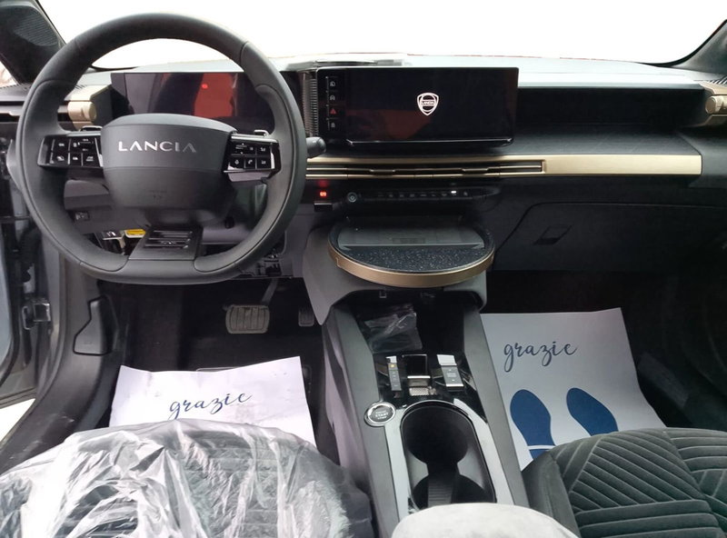 Lancia Ypsilon nuova a Salerno (5)