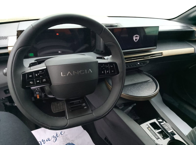 Lancia Ypsilon nuova a Salerno (8)