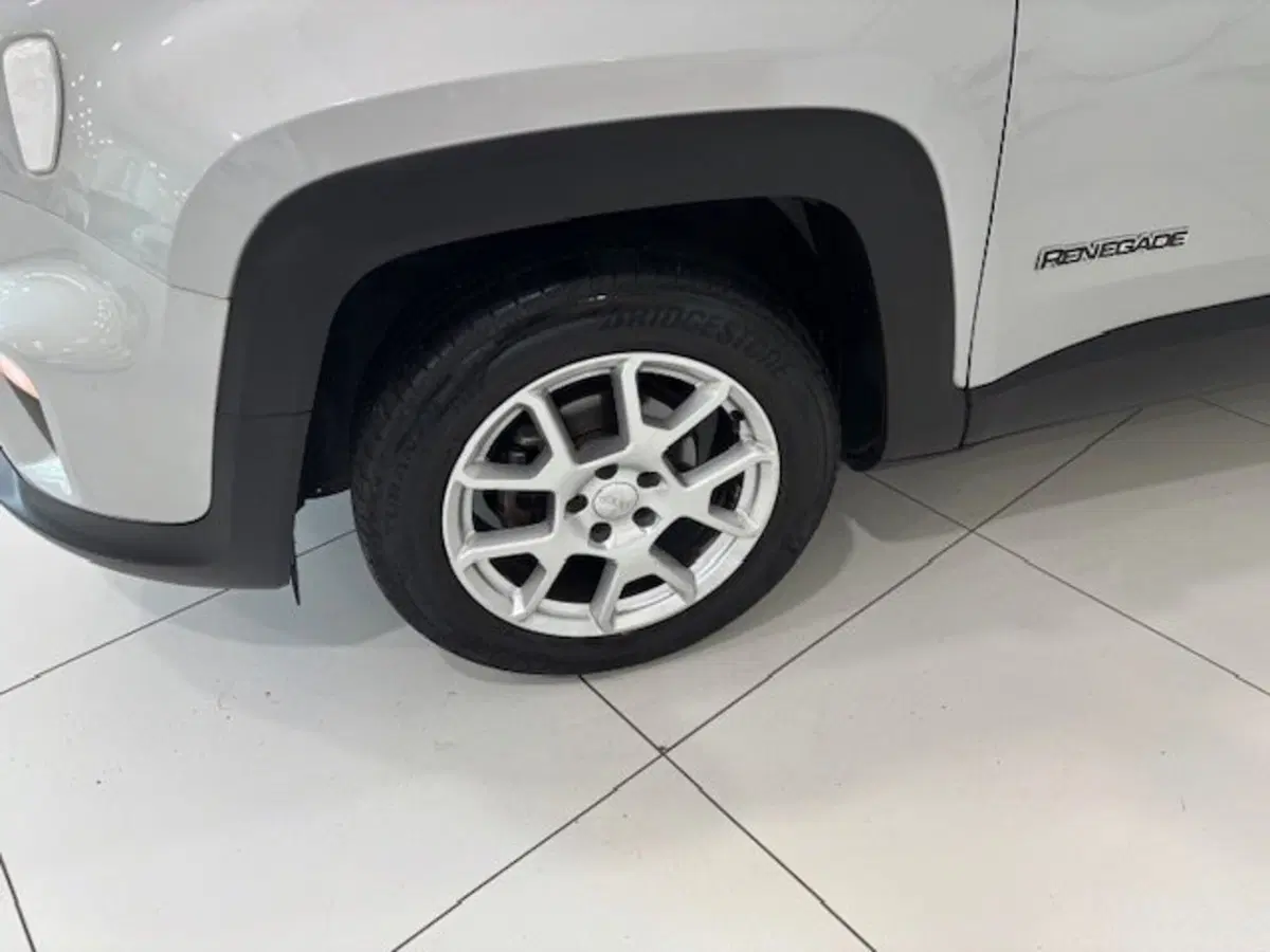 Jeep Renegade usata a Salerno (11)
