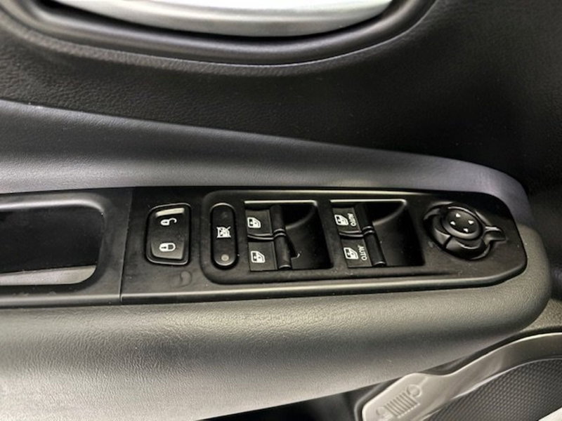 Jeep Renegade usata a Salerno (13)