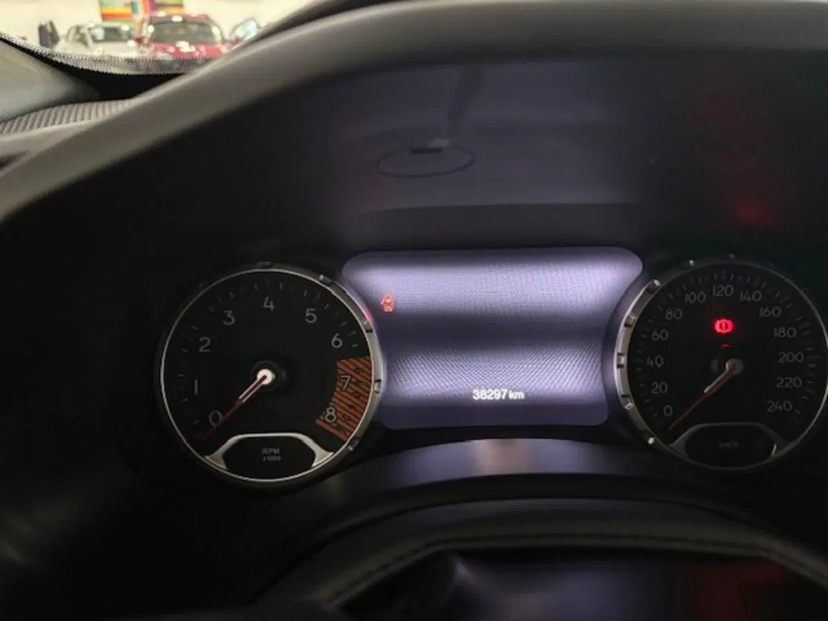 Jeep Renegade usata a Salerno (14)