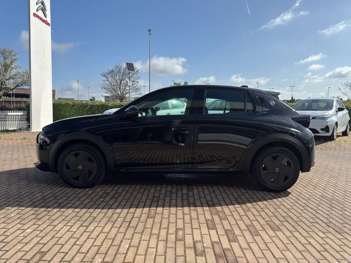 Lancia Ypsilon usata a Salerno (10)