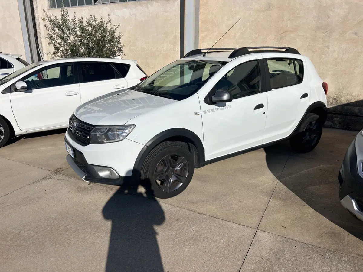 Dacia Sandero usata a Frosinone (3)