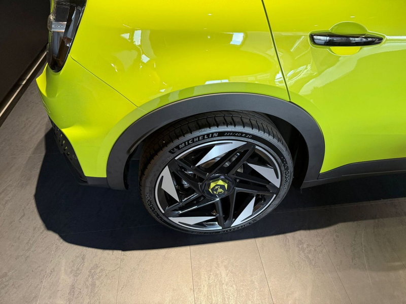 Abarth 600e nuova a Frosinone (2)