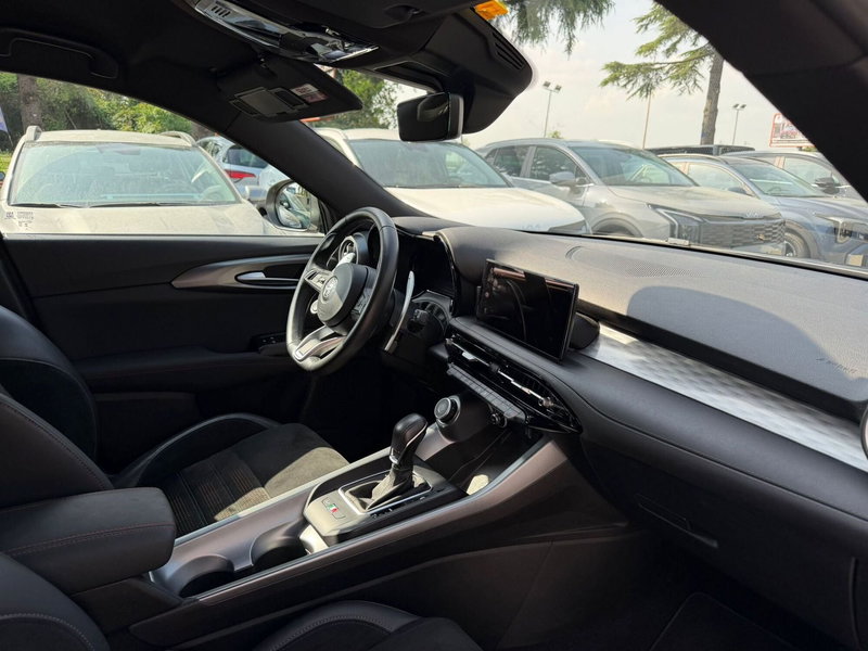 Alfa Romeo Tonale usata a Rimini (17)