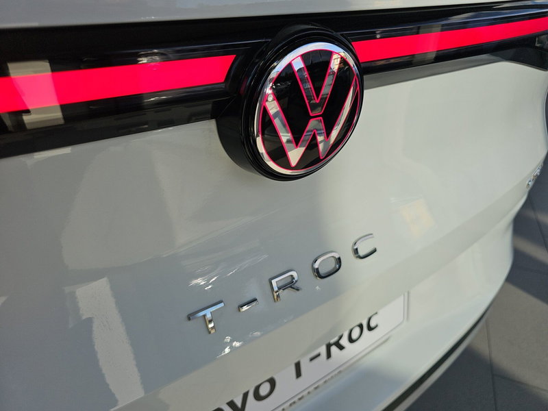 Volkswagen T-Roc nuova a Catanzaro (11)