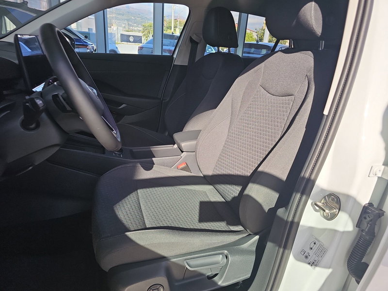 Volkswagen T-Roc nuova a Catanzaro (16)