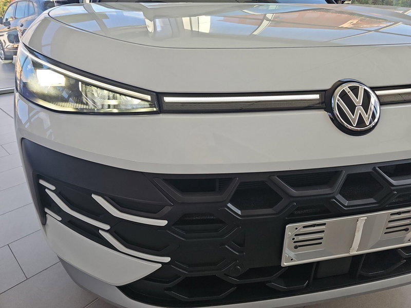 Volkswagen T-Roc nuova a Catanzaro (8)