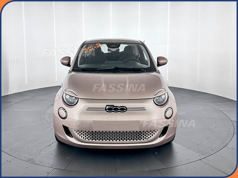 Fiat 500 Cabrio nuova a Milano (2)