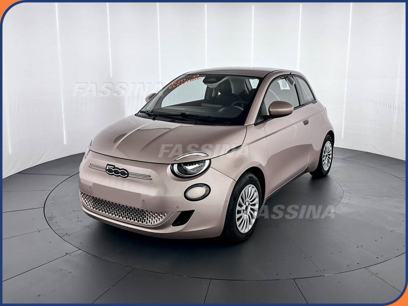 Fiat 500 Cabrio nuova a Milano (3)