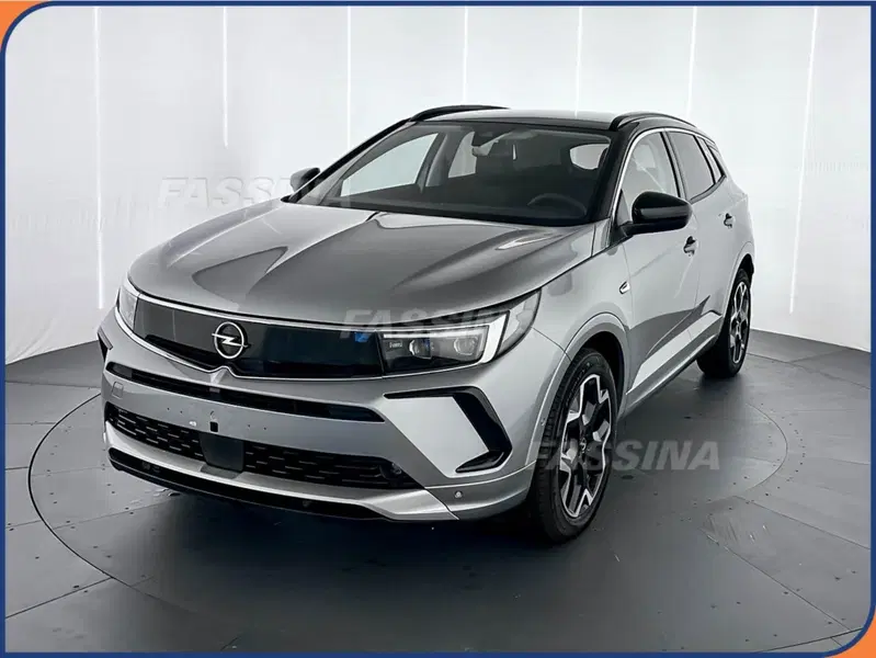 Opel Grandland nuova a Milano (3)