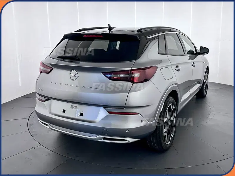 Opel Grandland nuova a Milano (6)