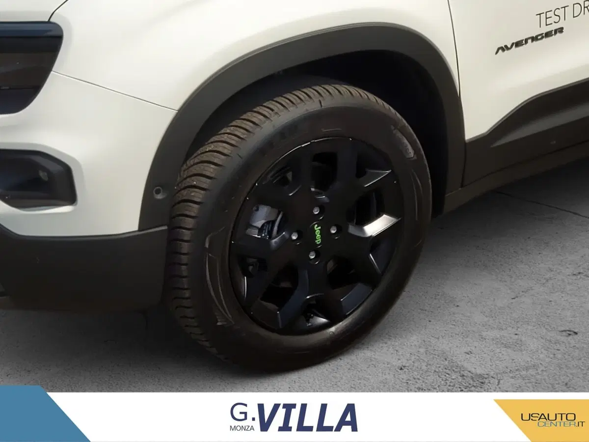 Jeep Avenger nuova a Monza e Brianza (6)