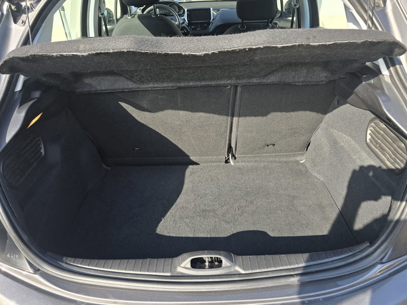 Peugeot 208 usata a Massa-Carrara (11)