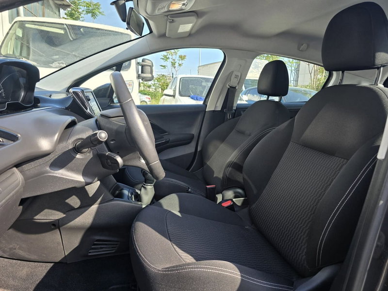 Peugeot 208 usata a Massa-Carrara (12)
