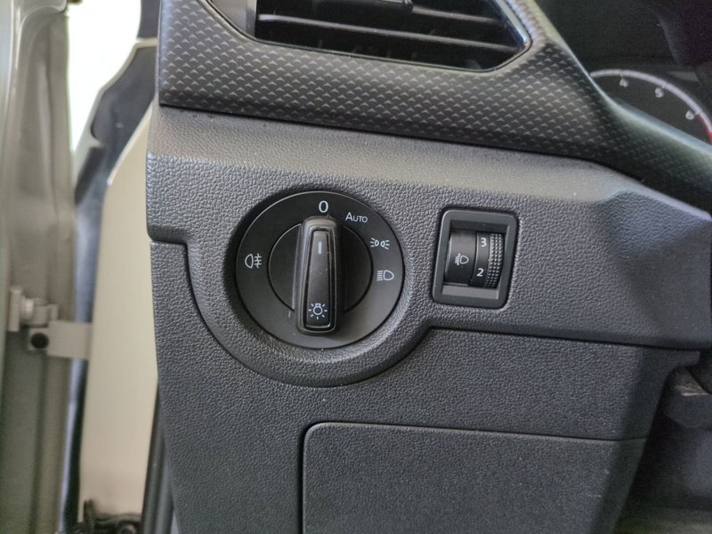 Volkswagen T-Cross usata a Agrigento (16)