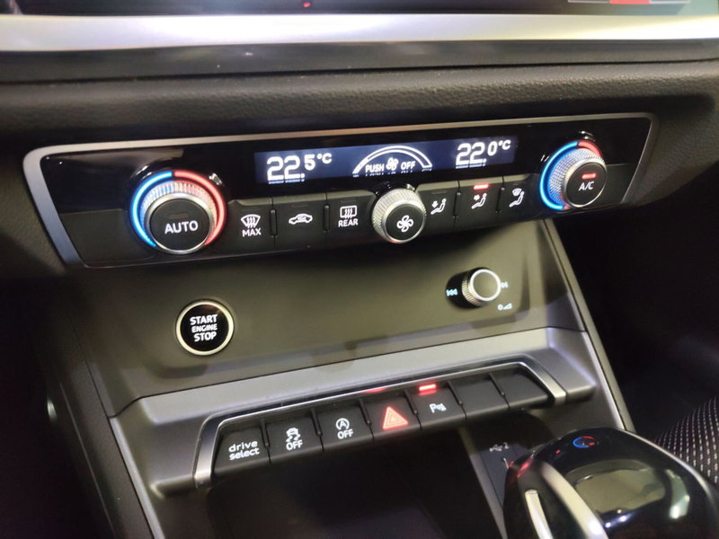 Audi Q3 Sportback usata a Modena (11)