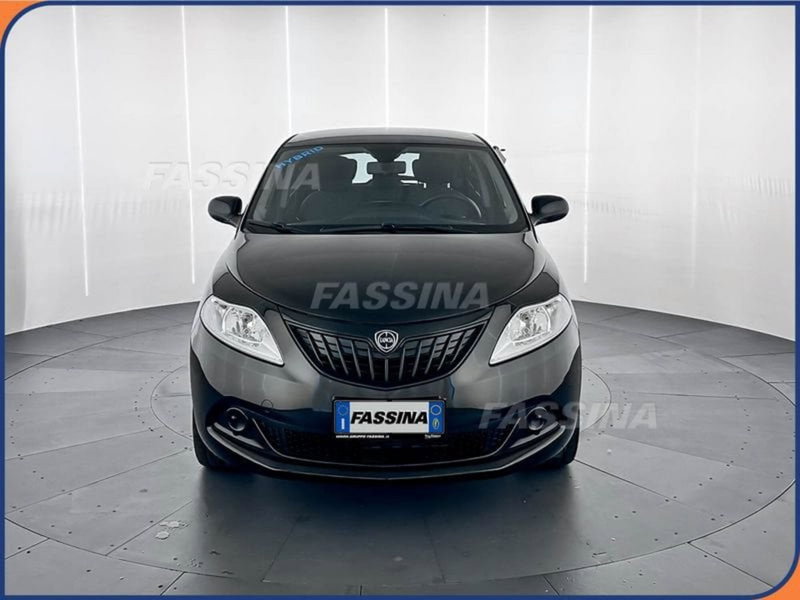 Lancia Ypsilon usata a Milano (2)