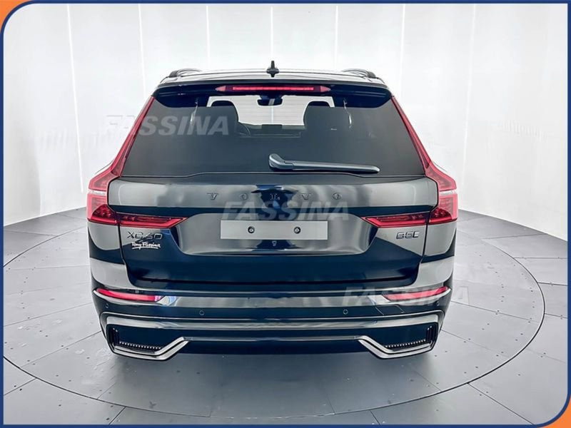 Volvo XC60 nuova a Milano (5)