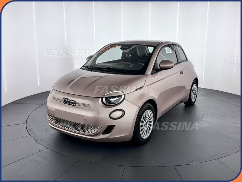 Fiat 500 Cabrio nuova a Milano (3)