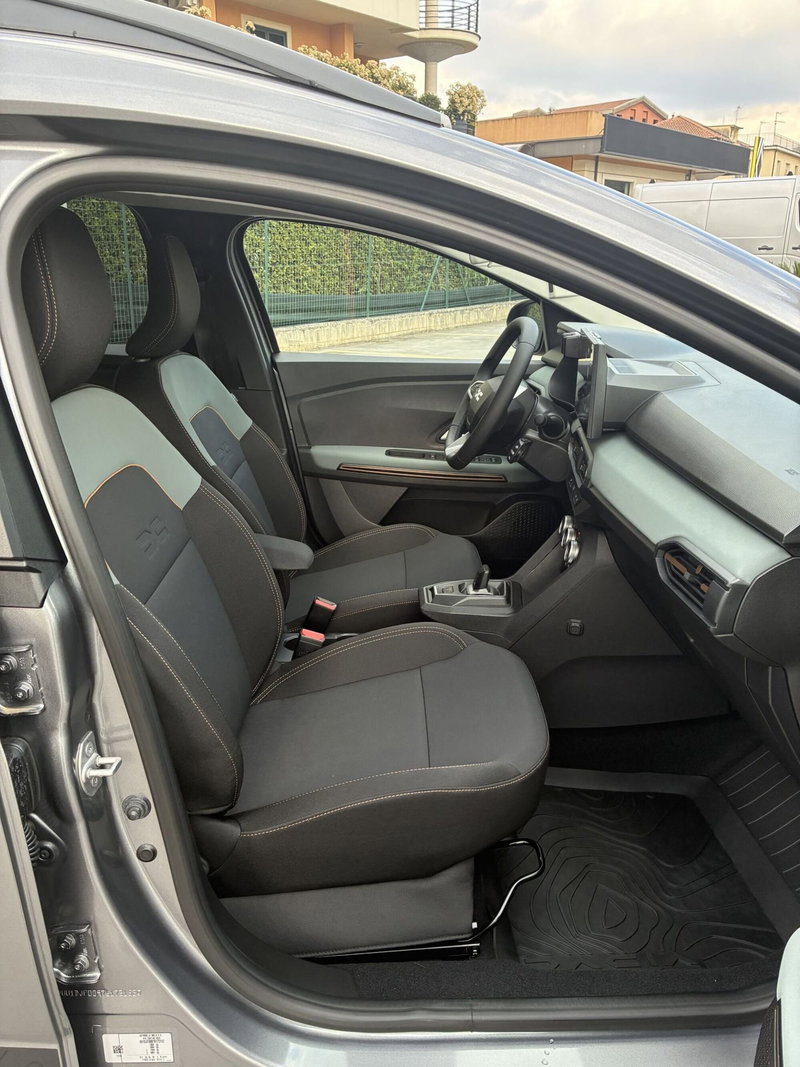 Dacia Jogger nuova a Frosinone (13)