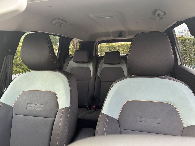 Dacia Jogger nuova a Frosinone (14)