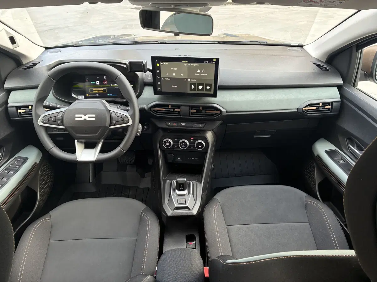 Dacia Jogger nuova a Frosinone (15)